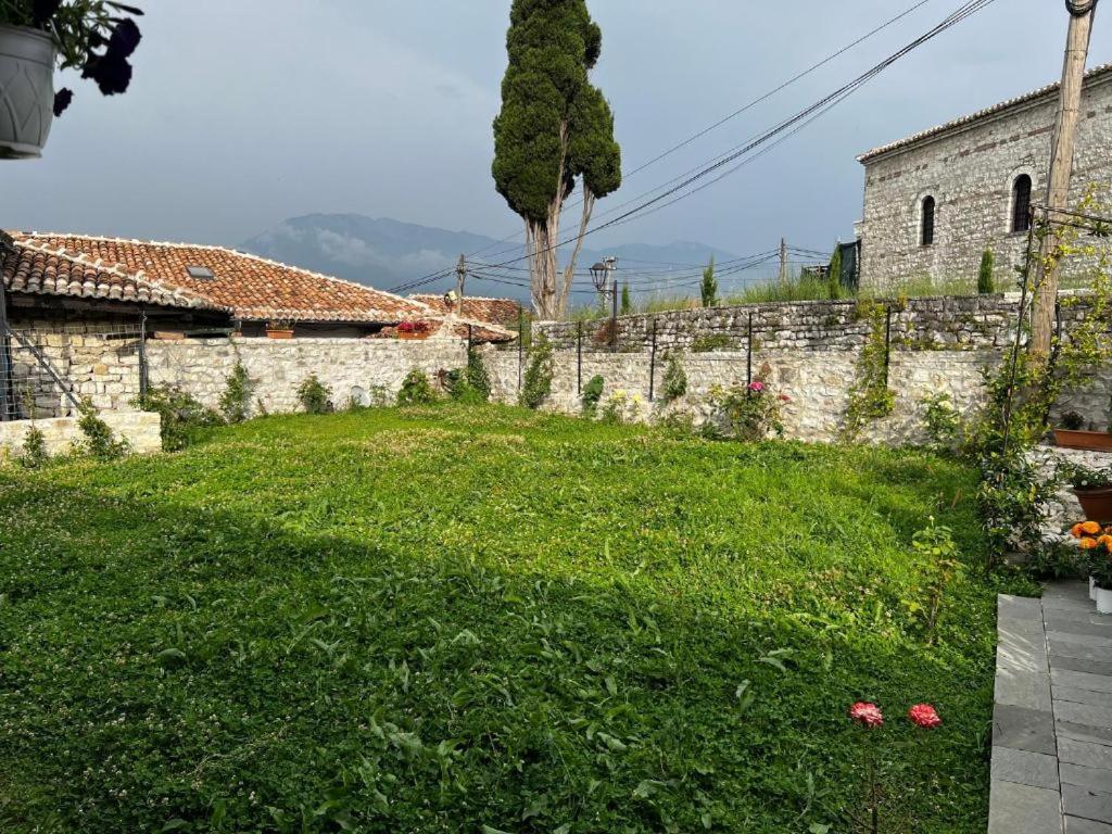 Tomori Gasthof Berat